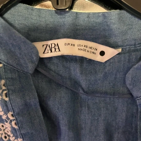 Zara Denim Blue Top with White Embroidery - Picture 3 of 3